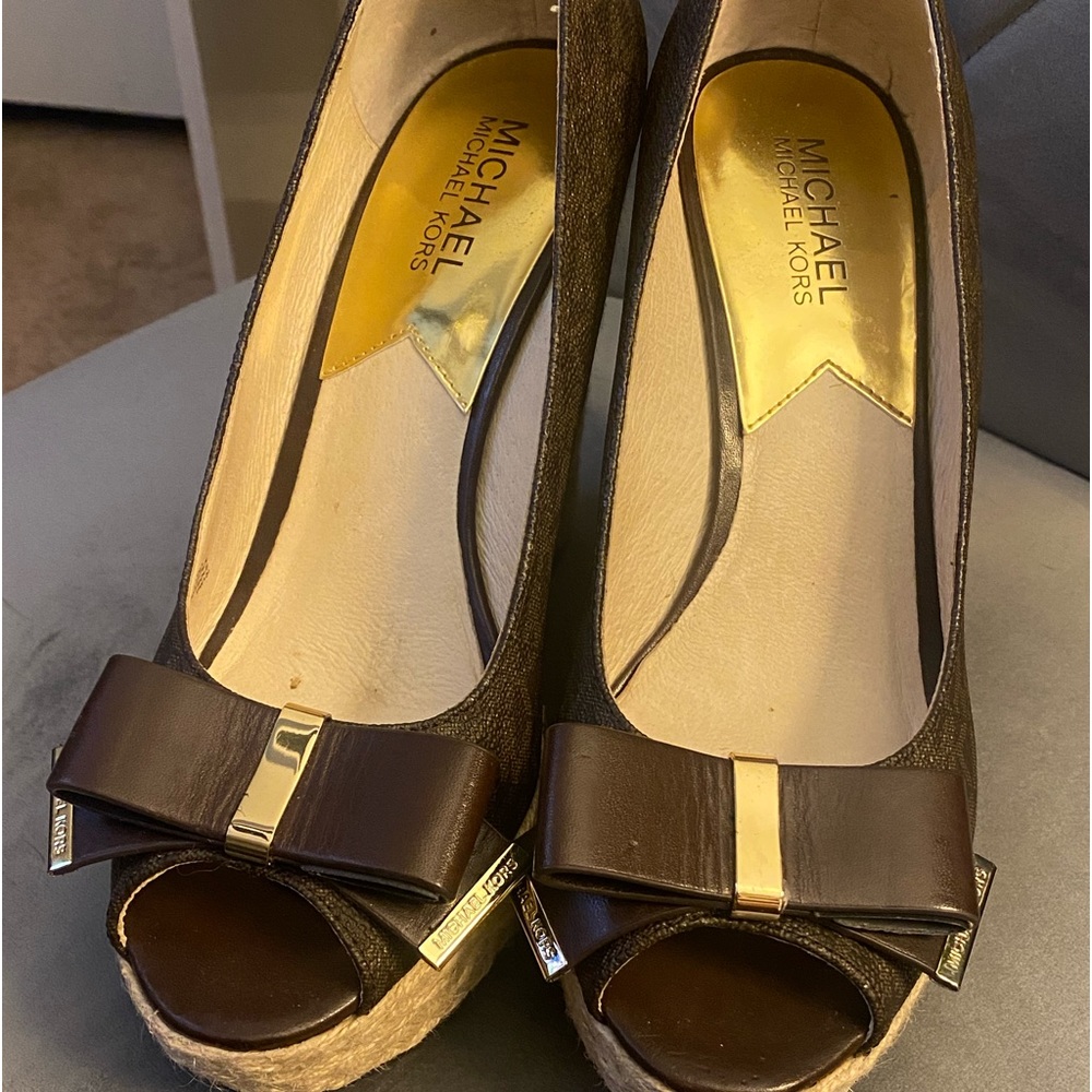 Micheal kors wedge shoes